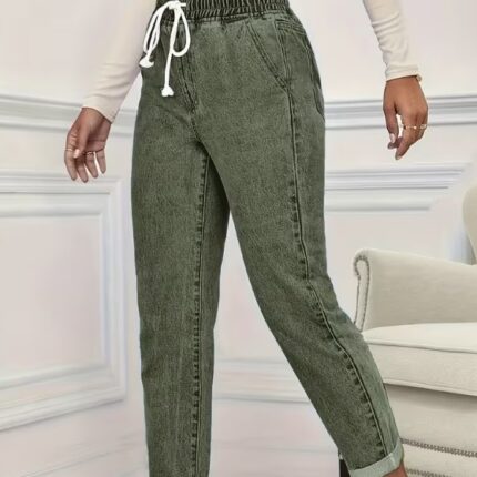 Elegant Straight-Leg Washed Denim Jeans For Women